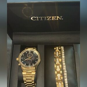 Citizen watch set with two braclets